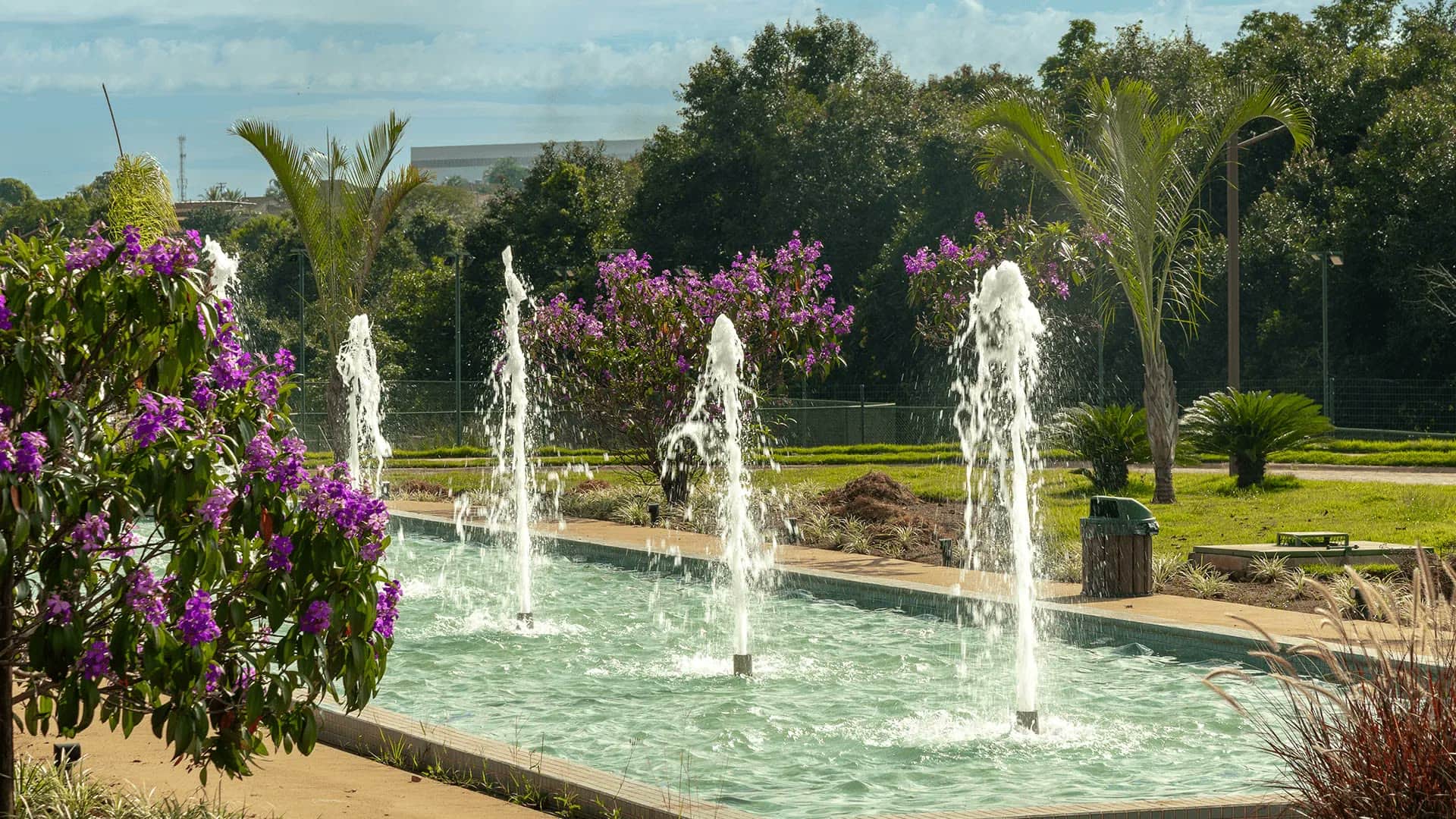 Parqville Quaresmeira — Trindade